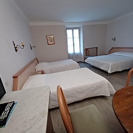 Logis Hotel Du Pont D'Or Barjols Eksteriør bilde